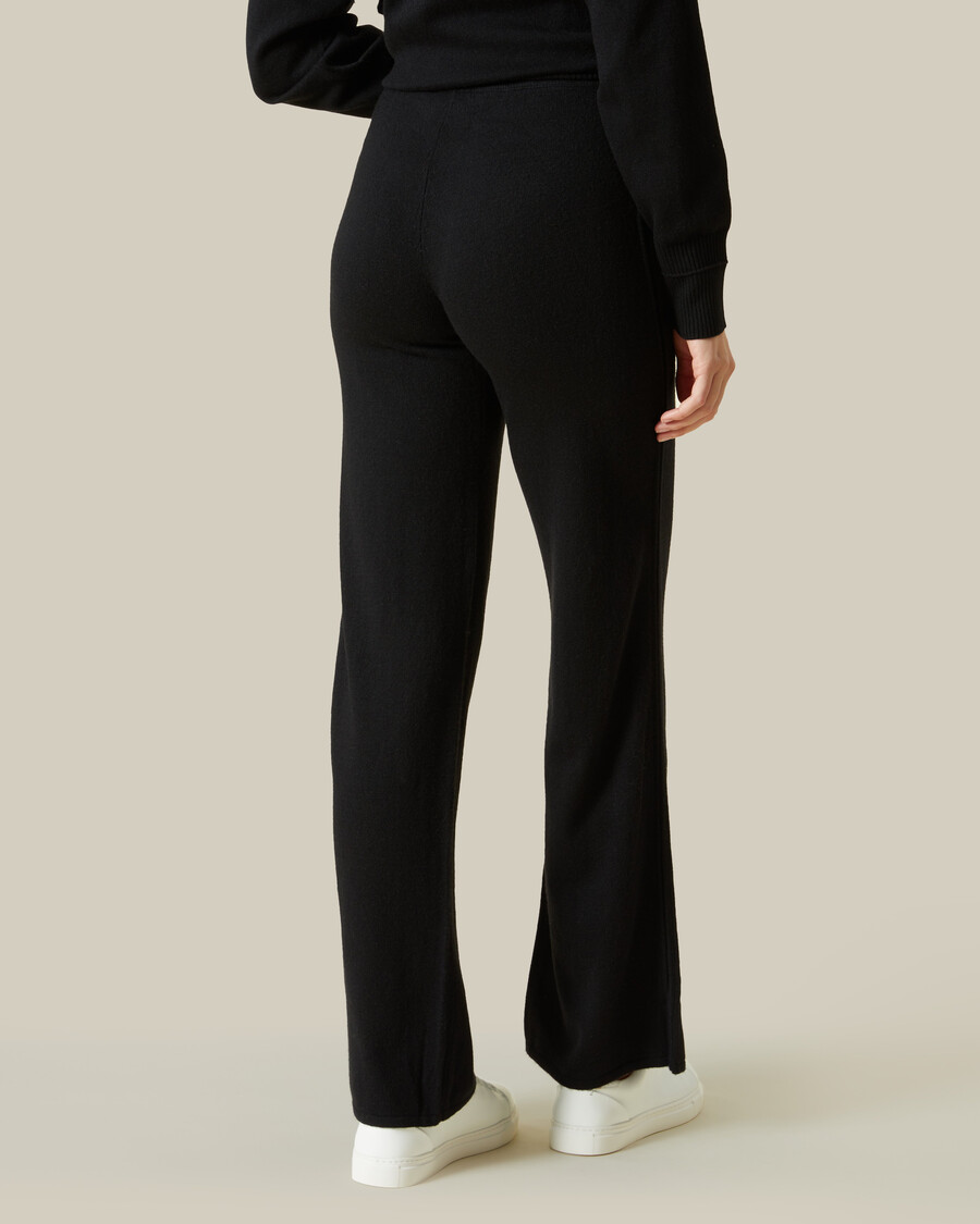 monochrome knitted coordinates