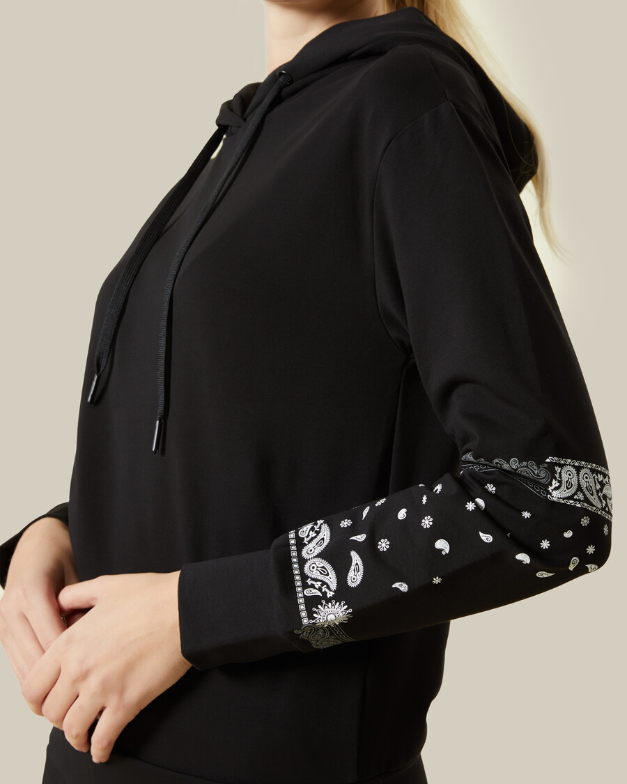 paisley accented tracksuit set