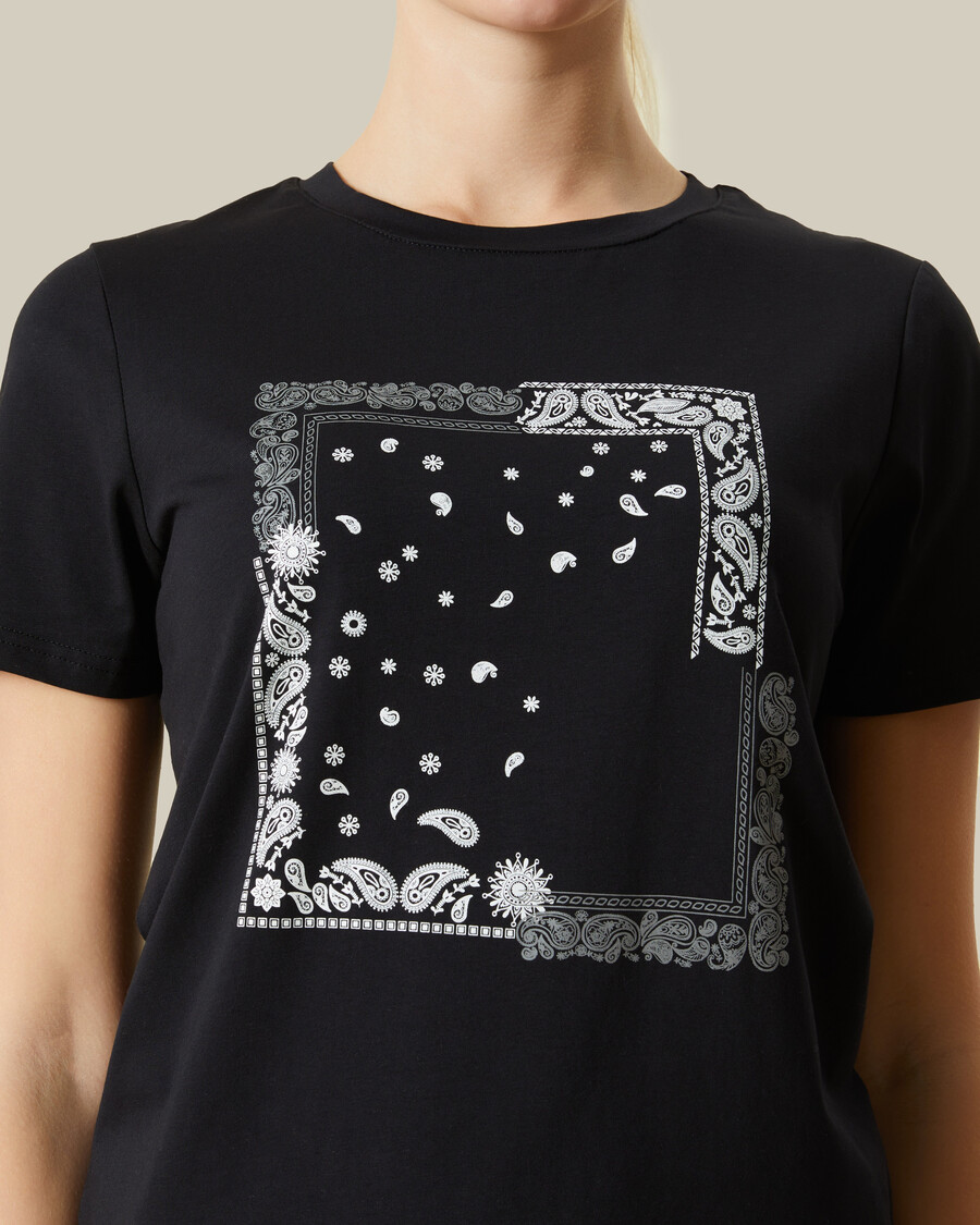 paisley printed t-shirt